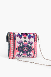 Peri Chic Artisan Clutch