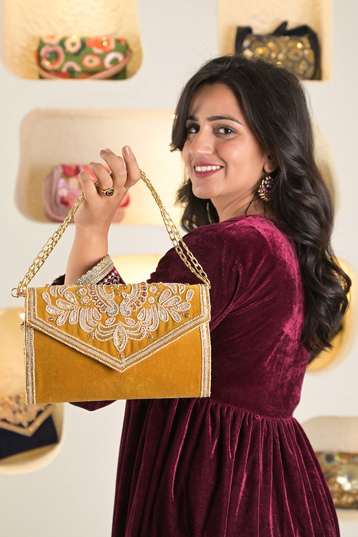 Regal Radiance Clutch-Musturd